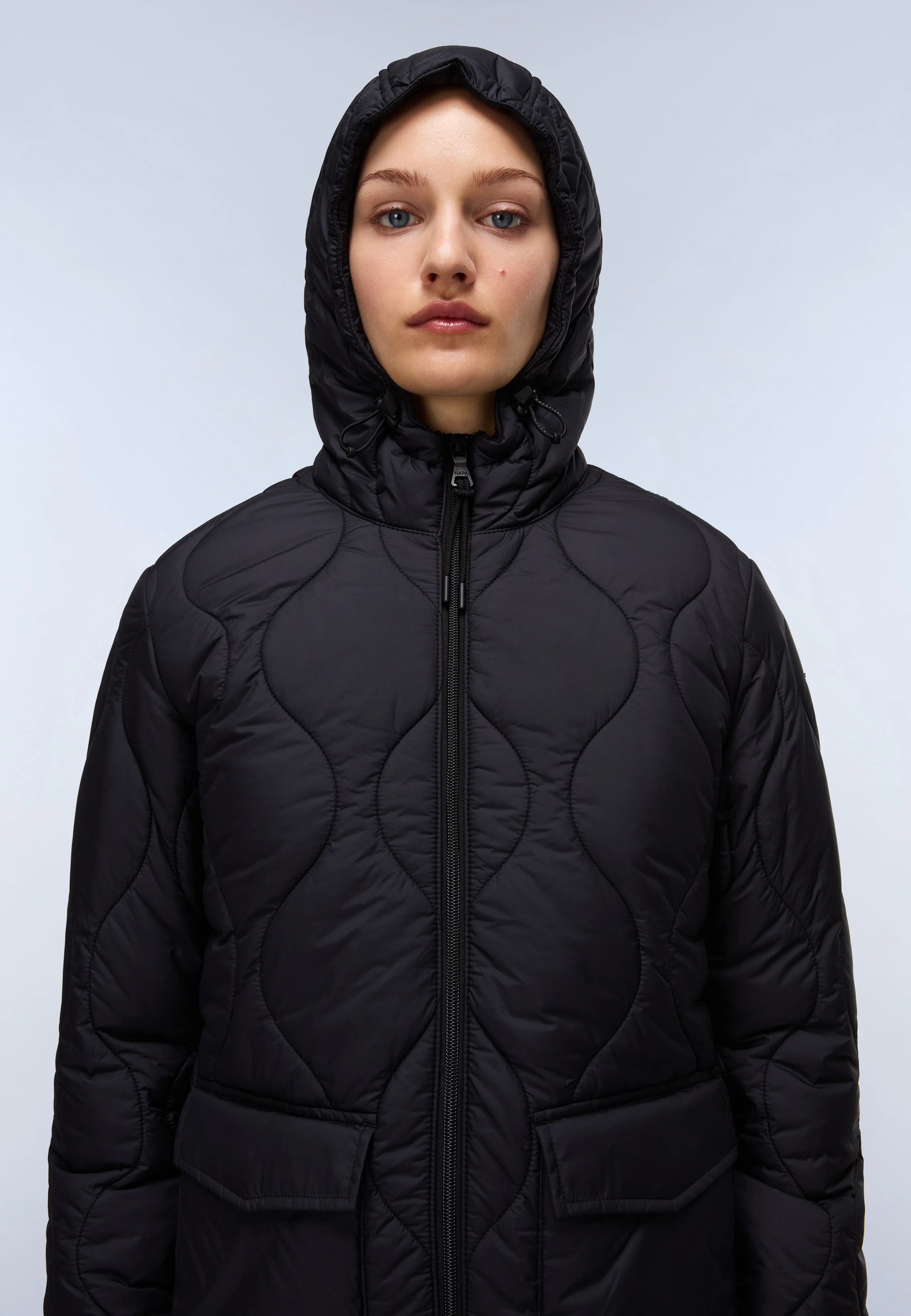 Sort-Pufferjacke